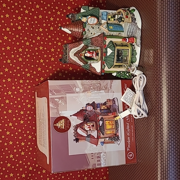 Enchanted Forest Village Santa's Lighted Glass Window Toy Shop - Picture 7 of 11